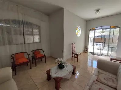Casa com 2 Quartos à venda, 173m² no Caiçaras, Belo Horizonte