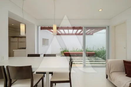 Casa com 4 Quartos à venda, 260m² no Vila Nova Conceição, São Paulo