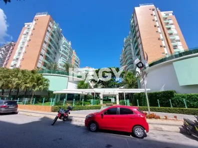 Apartamento com 2 Quartos para alugar, 75m² no Trindade, Florianópolis