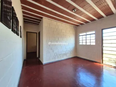 Casa com 1 Quarto para alugar, 40m² no Araguaia, Belo Horizonte