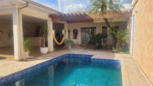 Casa com 3 Quartos para venda ou aluguel, 243m² no Nova Piracicaba, Piracicaba