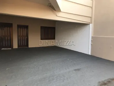 Casa com 4 Quartos à venda, 442m² no Nossa Senhora da Abadia, Uberaba