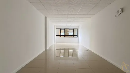 Sala Comercial para alugar, 37m² no Itacorubi, Florianópolis