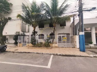 Casa com 2 Quartos para alugar, 70m² no Centro, Balneário Camboriú