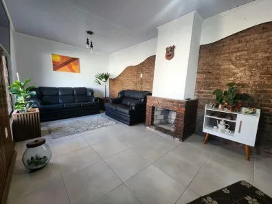 Casa com 2 Quartos à venda, 175m² no Laranjal, Pelotas