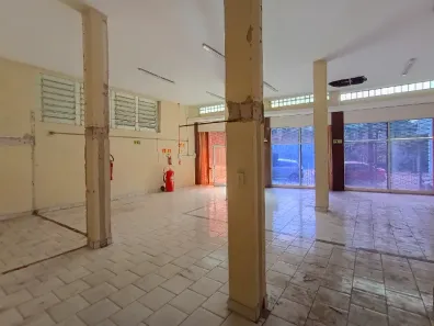 Ponto Comercial para alugar, 136m² no Independência, Porto Alegre