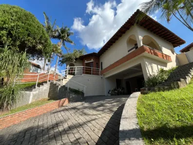 Casa de Condomínio com 4 Quartos para alugar, 350m² no São Paulo II, Cotia