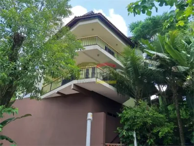 Sobrado com 4 Quartos à venda, 270m² no Morro dos Barbosas, São Vicente