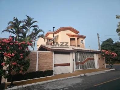 Casa com 3 Quartos à venda, 270m² no Loteamento Villa Branca, Jacareí