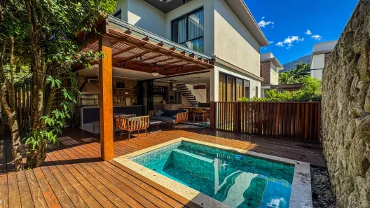 Casa de Condomínio com 3 Quartos à venda, 135m² no Maresias, São Sebastião