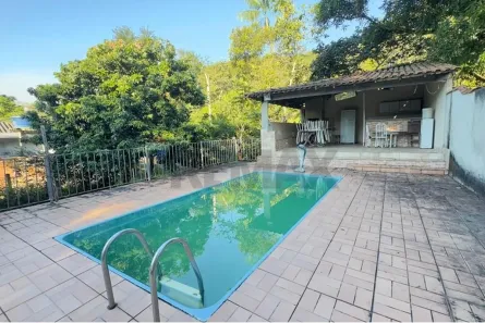 Fazenda/Sítio com 2 Quartos à venda, 140m² no Rio Bonito, Rio Bonito