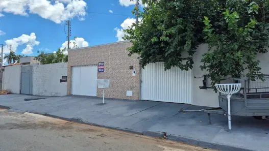 Casa com 2 Quartos à venda, 115m² no Jardim Cristalino, Aparecida de Goiânia