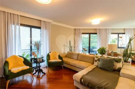 Apartamento com 4 Quartos à venda, 230m² no Vila Suzana, São Paulo