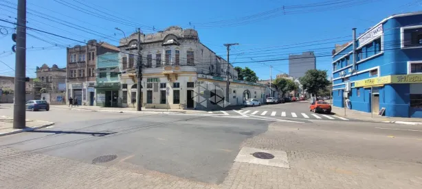 Prédio Comercial com 50 Quartos à venda, 844m² no Floresta, Porto Alegre