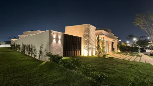 Casa de Condomínio com 4 Quartos à venda, 372m² no Condomínio Florais Itália, Cuiabá