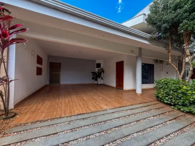 Casa com 3 Quartos para alugar, 149m² no Aragarça, Londrina