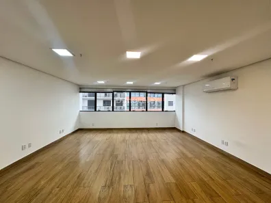 Sala Comercial para alugar, 38m² no Cristal, Porto Alegre
