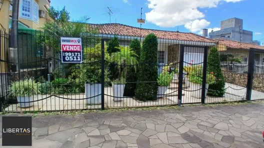 Casa com 3 Quartos à venda, 254m² no Vila Ipiranga, Porto Alegre