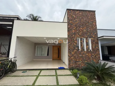 Casa de Condomínio com 3 Quartos para alugar, 115m² no Village Moutonnée, Salto