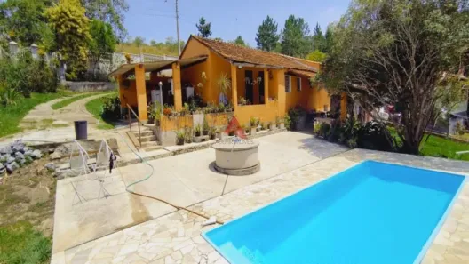 Fazenda/Sítio com 3 Quartos à venda, 2600m² no Veraneio Irajá, Jacareí