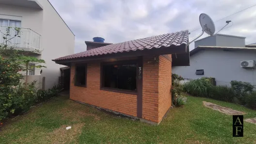 Casa com 2 Quartos à venda, 90m² no Ambrósio, Garopaba