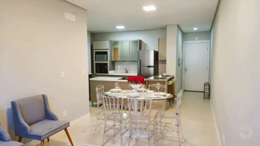 Apartamento com 2 Quartos à venda, 75m² no Centro, Florianópolis