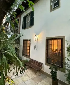 Casa com 2 Quartos à venda, 200m² no Jardim América, São Paulo
