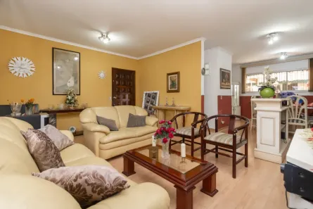Casa com 3 Quartos à venda, 200m² no Cupecê, São Paulo