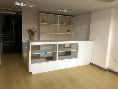 Ponto Comercial para alugar, 71m² no Centro Histórico, Porto Alegre