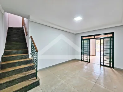 Sobrado com 3 Quartos à venda, 170m² no Vila Tibério, Ribeirão Preto