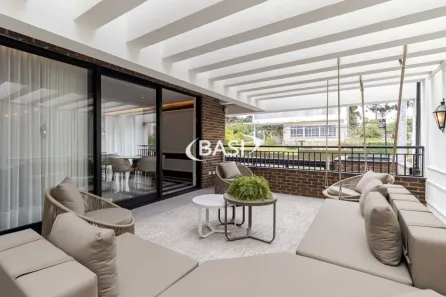 Casa de Condomínio com 3 Quartos à venda, 266m² no Ahú, Curitiba