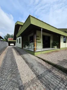 Casa com 3 Quartos à venda, 179m² no Limoeiro, Brusque