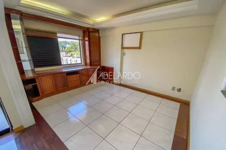Apartamento com 3 Quartos para alugar, 224m² no Vila Nova, Blumenau