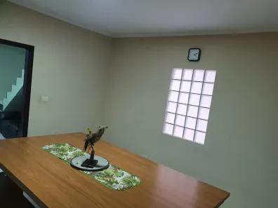 Sobrado com 4 Quartos à venda, 250m² no Loteamento Villa Branca, Jacareí