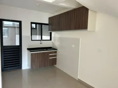 Apartamento com 2 Quartos para alugar, 60m² no Bairro Alto, Curitiba