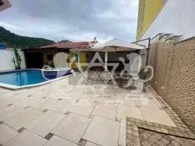 Casa com 4 Quartos à venda, 450m² no Sumaré, Caraguatatuba