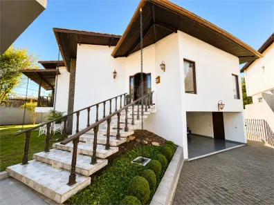 Sobrado com 5 Quartos à venda, 392m² no Interlagos, São Paulo