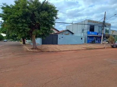 Imóvel Comercial com 3 Quartos para alugar, 170m² no Jardim São Bento, Campo Grande