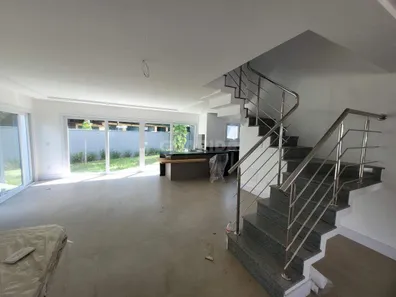 Casa de Condomínio com 3 Quartos para alugar, 300m² no Pedra Redonda, Porto Alegre