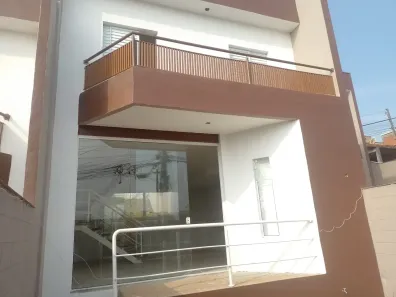 Sobrado com 3 Quartos à venda, 108m² no Jardim Casa Branca, Suzano