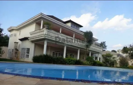 Sobrado com 4 Quartos à venda, 850m² no Caxingui, São Paulo