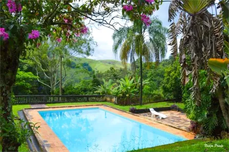 Fazenda/Sítio com 6 Quartos à venda, 1700m² no Centro, Socorro