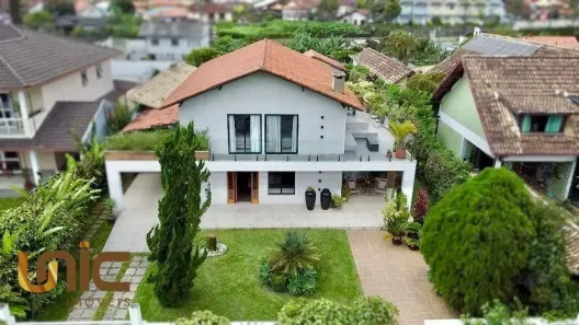 Casa de Condomínio com 5 Quartos à venda, 274m² no Carlos Guinle, Teresópolis