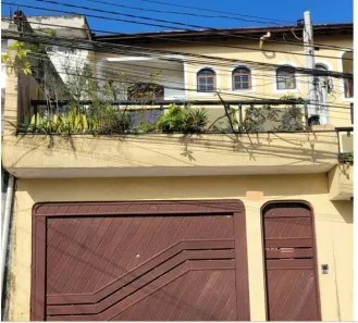 Sobrado com 2 Quartos à venda, 221m² no Vila Camilópolis, Santo André