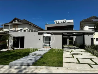 Casa de Condomínio com 4 Quartos à venda, 172m² no Barra da Tijuca, Rio de Janeiro