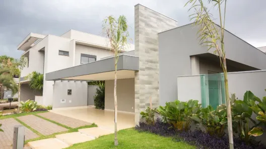 Casa de Condomínio com 3 Quartos à venda, 240m² no Residencial Damha II, Campo Grande