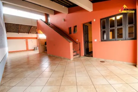 Casa com 3 Quartos para alugar, 501m² no Porto Velho, Divinópolis