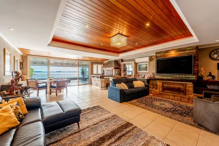 Casa com 4 Quartos à venda, 335m² no Vila Assunção, Porto Alegre