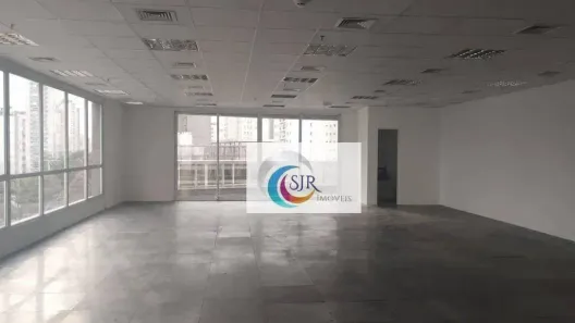 Sala Comercial para alugar, 369m² no Vila Uberabinha, São Paulo
