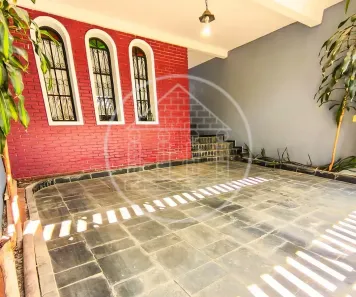 Sobrado com 4 Quartos à venda, 160m² no Parque América, São Paulo